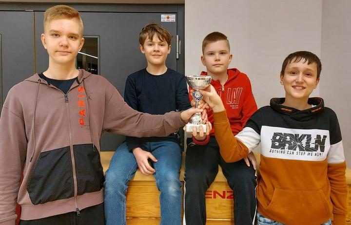 Überlegener Sieger und Württembergischer Meister in der U14: Kian Retzlaff, Daniel Bodriyenko, Nick Retzlaff und Arian Hasanovic (von links)